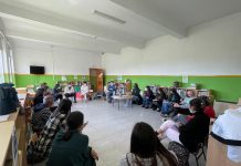 O Rosal proyecta la reforma integral de la escuela unitaria de Tabagón