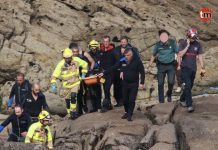 Rescatan a un percebeiro herido en una zona rocosa de Oia