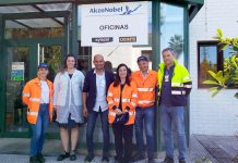 El alcalde, Alejandro Lorenzo, visita la fábrica de Xylazel en O Porriño