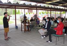 Charla-coloquio «El reto del surf adaptado» en Panxón