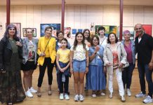Los artistas de la Asociación O Porriño Arte exponen sus trabajos en el Círculo Recreativo Cultural
