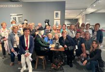 Medio centenar de mayores de Nigrán visitan el museo de Pontevedra