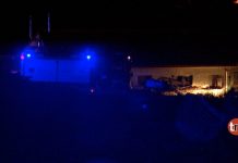 Los bomberos sofocan un incendio en una vivienda de Gondomar