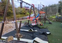 Denuncian el estado de “abandono” del parque infantil biosaludable de Belesar