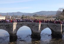 La Rondalla de Santiago de Parada ofrecerá un pasacalles el próximo lunes