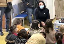 Avelaíña Val Miñor recibe a los niños por su 25 aniversario