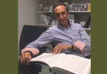El periodista J. Benito Fernández presenta en Tomiño su primera novela en gallego