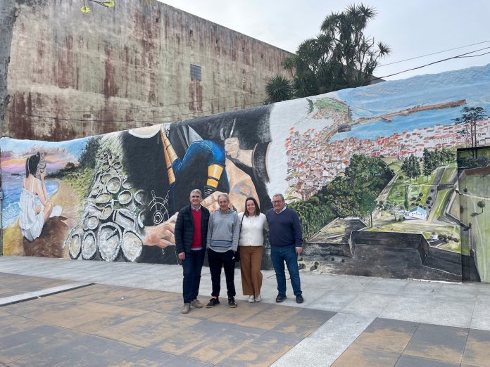 La Praza Avelino Vicente lucirá más hermosa con su nuevo mural