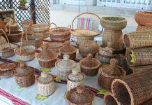 Feria de artesanía y antigüedades en Baiona