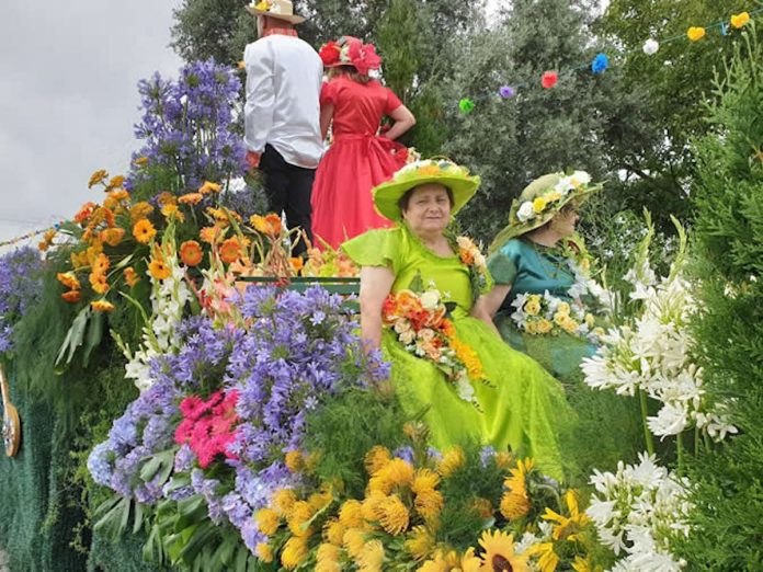 festa-da-flor-oia-portuguesa