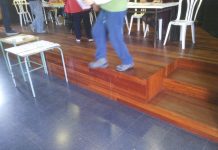 A iniciativa do BNG logra o cambio de ubicación da mesa electoral de Chaín para evitar as barreiras arquitectónicas
