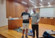 Tomiño incorpora un desfibrilador semiautomático en el mercado municipal
