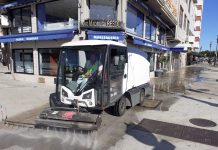 Baiona refuerza la limpieza y el baldeo de las calles