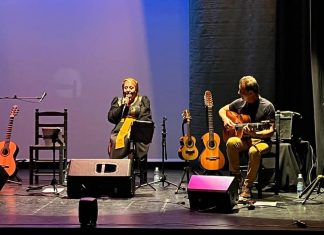 Uxía Senlle presenta en Tui o concerto “A tecedeira de soños” en homenaxe a Begoña Caamaño