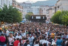 La rúa Compostela de Tui acogerá la XIII Festa Gastronómica