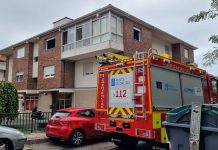 Los Bomberos del GES de O Val Miñor sofocan un incendio en una vivienda de Nigrán