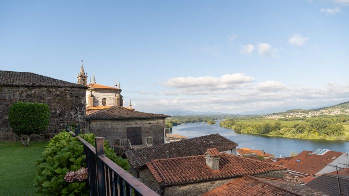rio miño desde tui