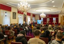 Tui solicita un programa integrado de empleo dirigido exclusivamente a mujeres