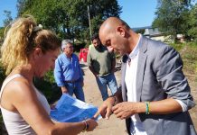 Avanzan los trabajos de mejora del firme y saneamiento en Pego, Atios
