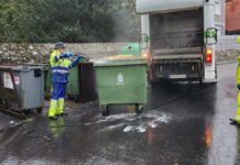 Labores de limpieza y desinfección en todos los contenedores del Concello de Baiona