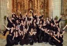 Las 40 voces de Mistura Vocal, en concierto en O Rosal