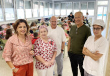 El alumnado del CEP Pedro Caselles degusta un menú personalizado con producto local y de temporada