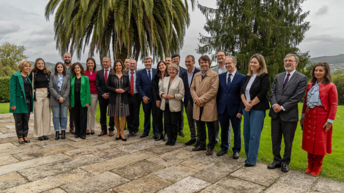 Visita Comisaria Europea Elisa Ferreira tui
