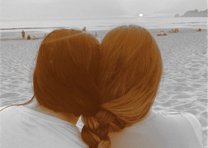 farándula velutina sincronizadas