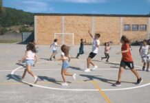 La Banda Maraxe graba su último videoclip en Tebra con alumnos del CEIP Plurilingüe