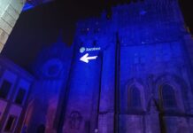 La Catedral de Tui se ilumina como uno de los monumentos emblemáticos del Camino de Santiago