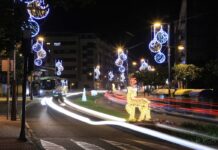 O Porriño habilita un autobús para contemplar la iluminación de Navidad