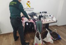 Detenidas tres personas por cinco delitos de hurto en distintos establecimientos de Nigrán