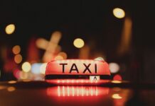Tui traslada la parada de taxis a un ámbito estratégico para la movilidad