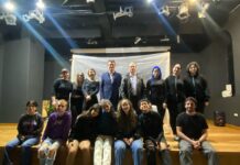 Baiona imparte un taller práctico de medio ambiente para jóvenes