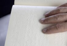 El programa de la Festa da Arribada estará disponible por primera vez en Braille