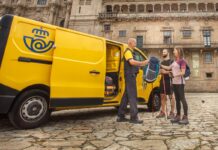 Grupo Correos lanza el transporte de mochilas en el Camino Portugués desde Oporto