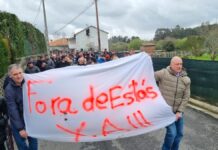 Vecinos de Tomiño se manifiestan contra los okupas de tres viviendas en Estás