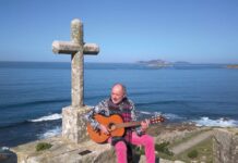 Adolfo González dedica una canción a la “Baiona Marinera”