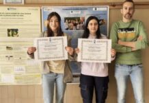 Dos alumnas del IES Val Miñor logran un segundo premio Stephen Hawking por su trabajo sobre los microplásticos
