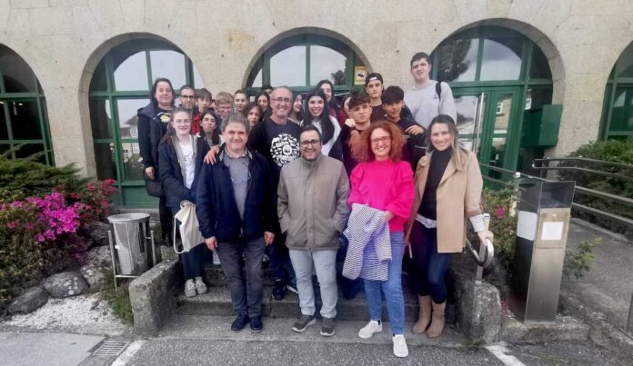 El Concello de Nigrán recibe al alumnado de Francia de intercambio en el CPI Arquitecto Palacios