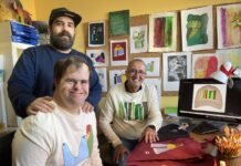 Nigrán contrata al artista ‘DeGonza’ un lote de regalos institucionales