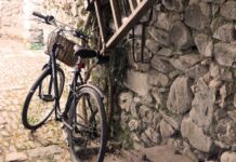Exposición de más de un centenar de bicicletas clásicas y antiguas en Sabarís