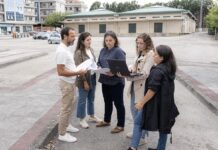 O PP de Tui denuncia o peche do mercado municipal durante máis de 5 semanas sen ofrecer alternativas aos praceiros