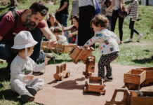 Una tarde de juguetes tradicionales en Nigrán