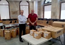 A Guarda recibe material informático para renovar aula CEMIT