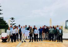 Almuiña visita a una delegación de la Real Federación Galega de Fútbol concentrada en Oia