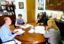 Baiona renueva su compromiso con la Asociación Avelaíña