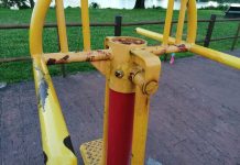 C21 solicita un mejor mantenimiento de las máquinas de gimnasia y otros elementos del paseo fluvial