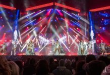 Espectaculares fiestas de Santa Leocadia de A Costeira en Mosende, con París de Noia, Assia y América
