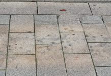 C21 denuncia la caída de un viandante por culpa del firme de la calle Bispo Lago